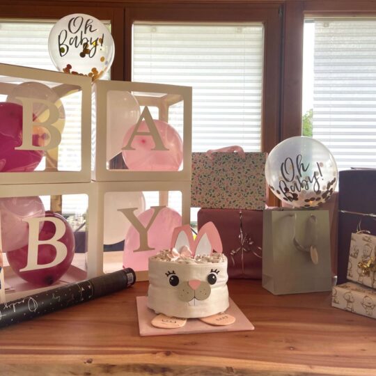 Babyparty-Windelhase-Maedchen-scaled